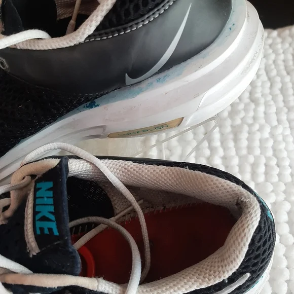 Nike - Picture 6 of 6